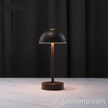 Lâmpada de toque LED versátil, lâmpada de cabeceira de metal elegante